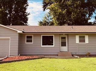 3207 E Gregory St, Grand Island, NE 68801