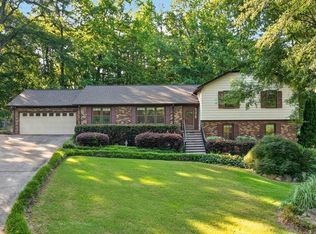 219 Oakwood Ct, Greenville, SC 29607
