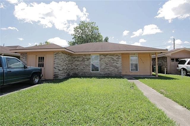 1st image of 2816 Williamsburg Dr