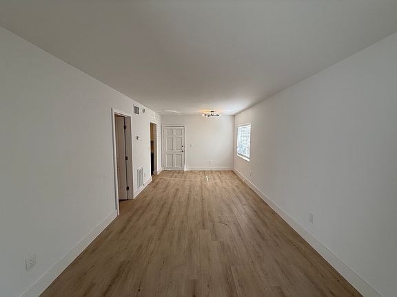 2nd image of 2811 W Horatio St APT 4