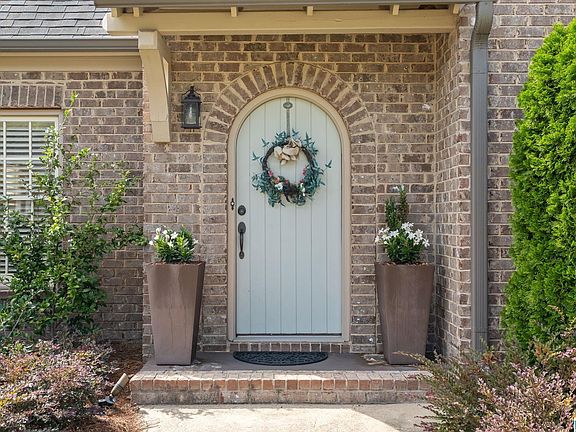 4th image of 3893 James Hill Cir