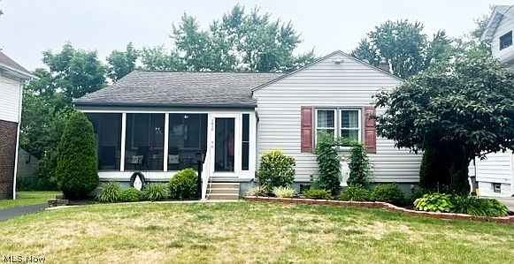 1st image of 1610 Brownlee Ave