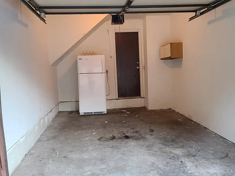6500 Giant City Rd #8 — Photo 12