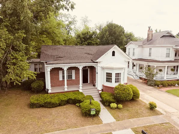 411 7th St S, Columbus, MS 39701