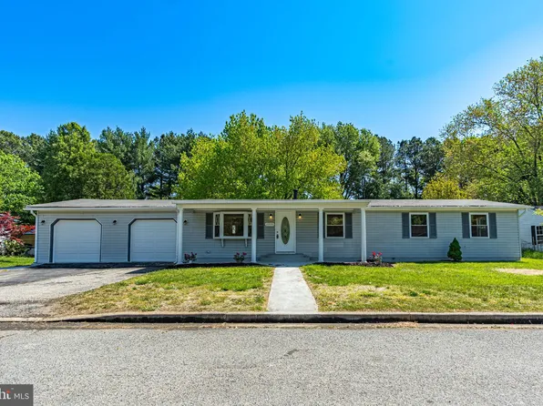 22050 Mojave Dr, Great Mills, MD 20634