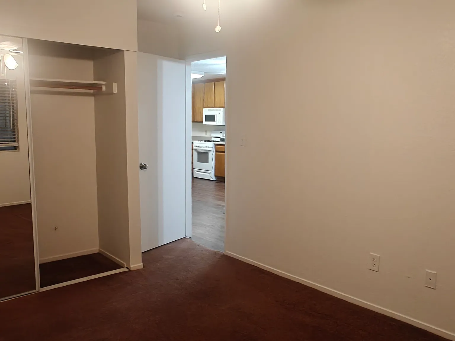 2 bed, 850 sqft, $1,450 — Photo 4