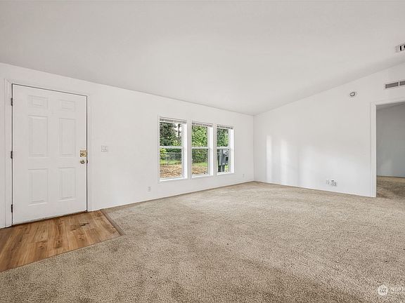 5th image of 6718 200th Street Ct E