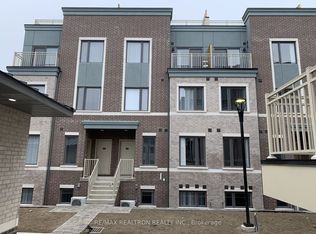 260 12th St #11, Toronto, ON M8V3H2