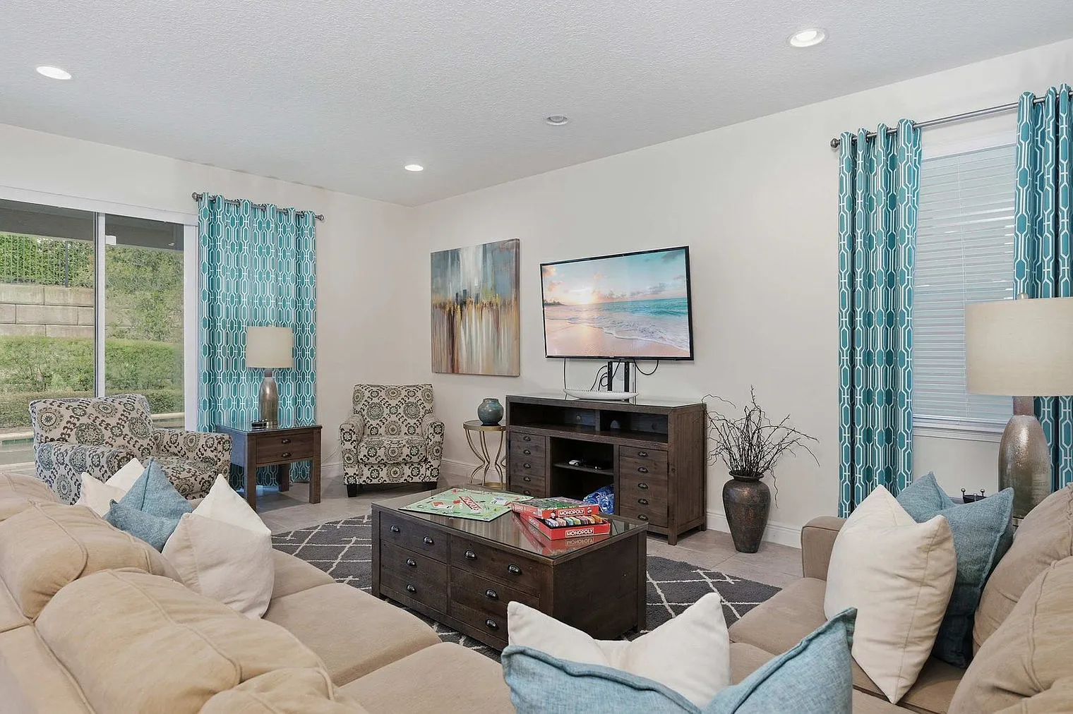 6 bed, 6.0 bath, 2830 sqft, $7,146 — Photo 2