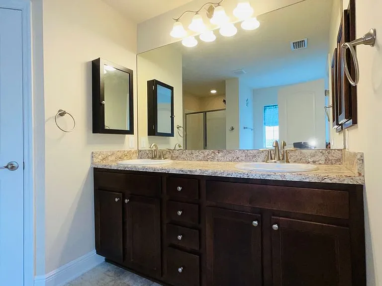3273 SW Rosser Blvd — Photo 9