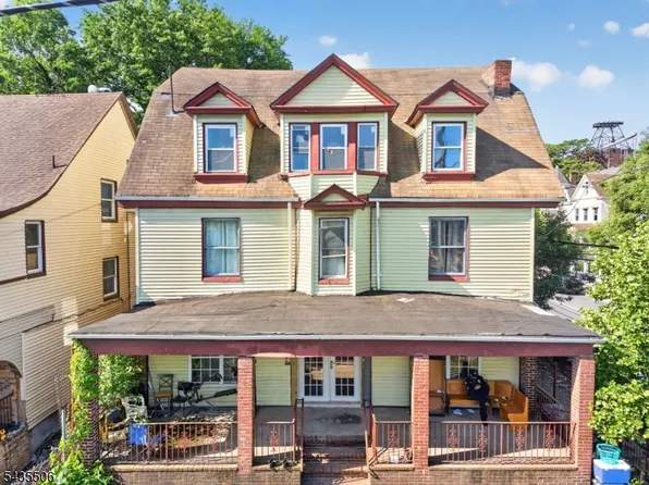 366 7th Ave W, Newark City, NJ 07107