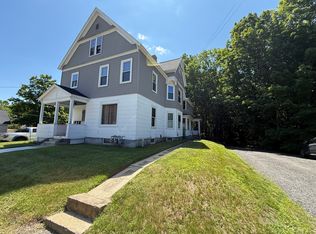 669 Westminster Hill Rd FLOOR 3, Fitchburg, MA 01420