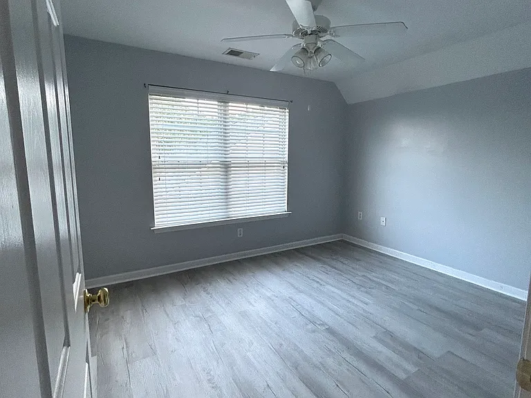 375 Northwood St — Photo 20