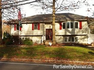 85 Sylvan Ave, Miller Place, NY 11764