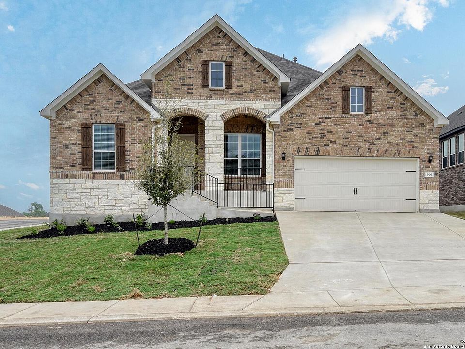 1st image of 903 Gyngell Lane