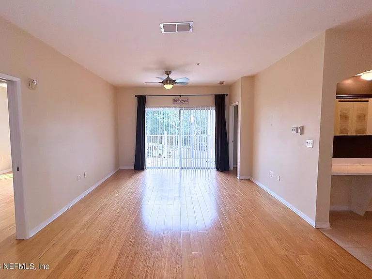 610 Fairway Dr #207 — Photo 30