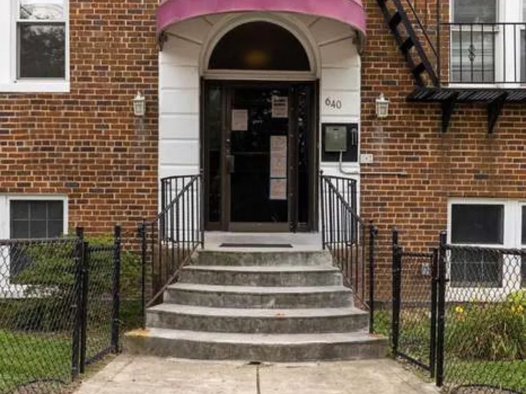 640 Buchanan St NW #207 — Photo 18