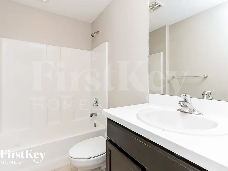 2346 SW Abalon Cir — Photo 13