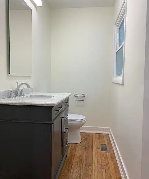 121 N Lexington Dr — Photo 7