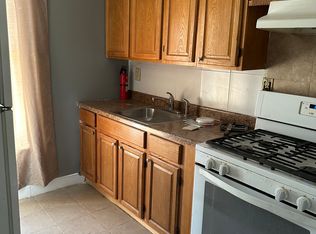 915 Moss St, Reading, PA 19604