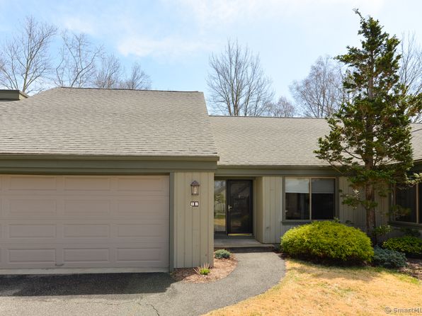 11 Heritage Crst #B, Southbury, CT 06488
