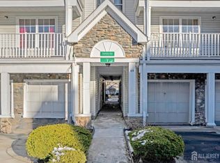 58 Prestwick Way, Edison, NJ 08820