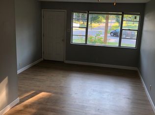 240 Solon Dr #D, Ballwin, MO 63021