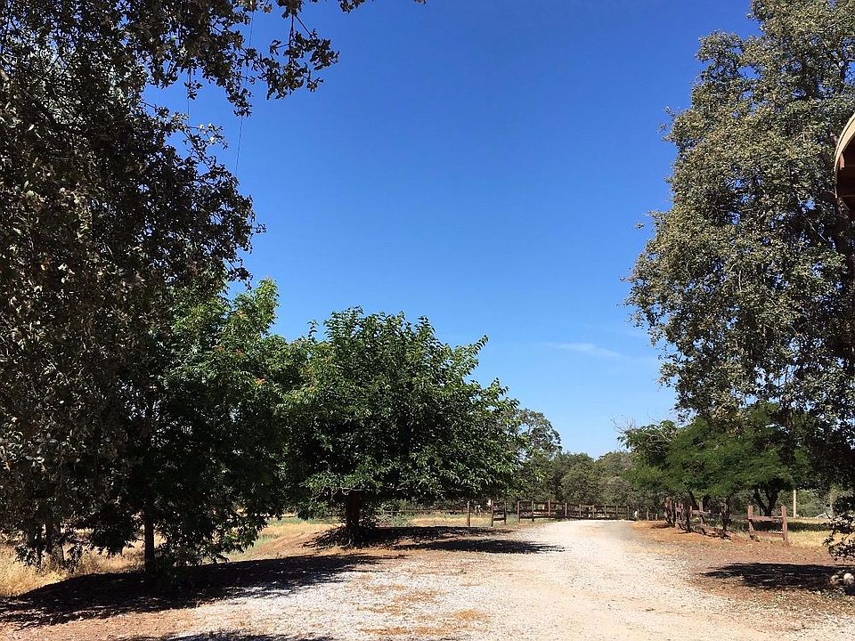 1st image of 10368 Tulipan Way