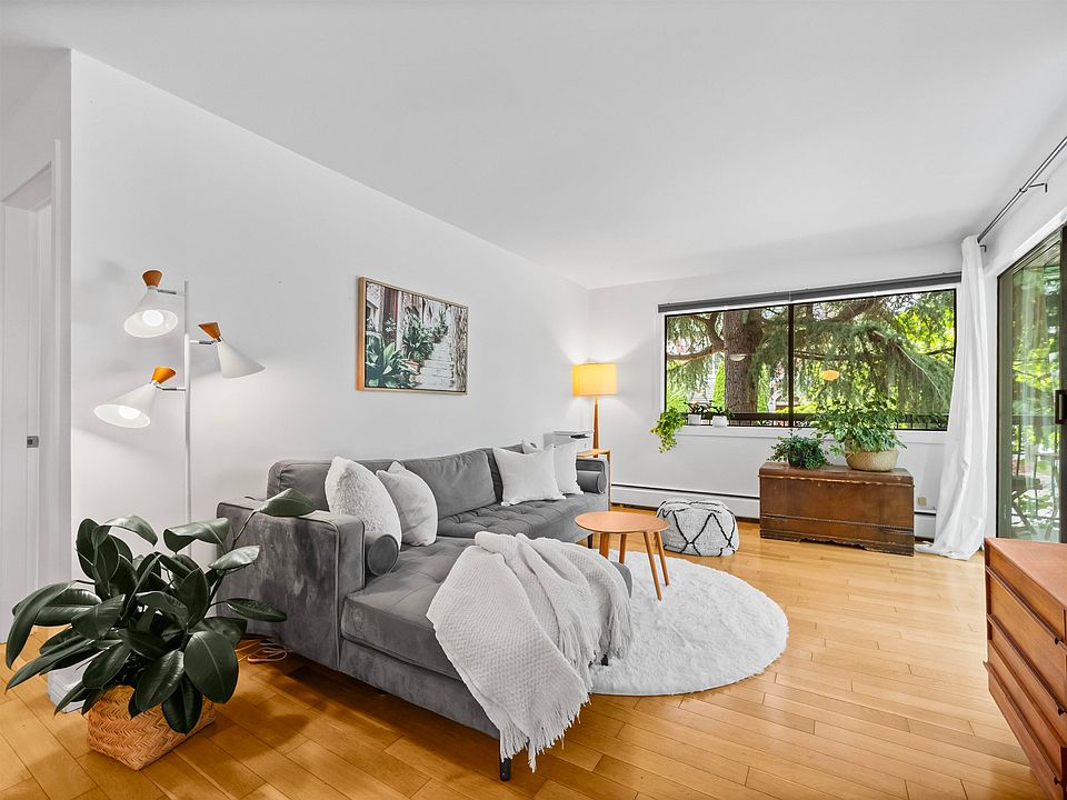 1st image of 2330 Maple St #201