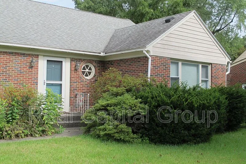 3 bed, 2.5 bath, $3,495 — Photo 2