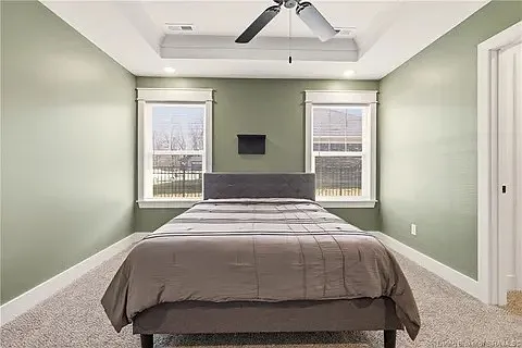 610 Lonely St — Photo 2