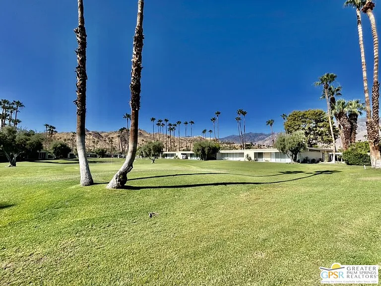 197 Desert Lakes Dr — Photo 45