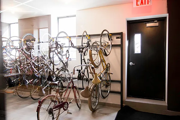 Rented by Nooklyn NYC LLC | media 98