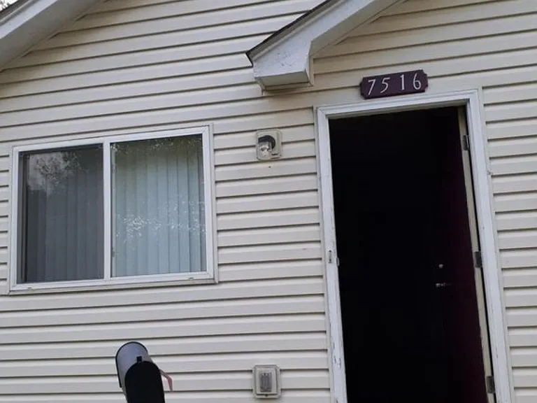 7516 Anna Ave — Photo 1