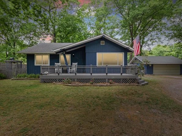 1623 Odette, Hartland, MI 48353