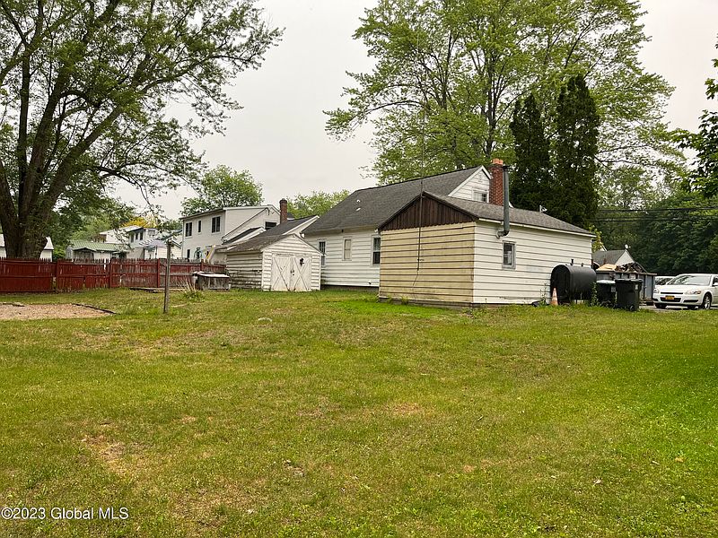 3rd image of 164 Chatham Street