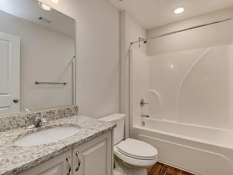 540 Vinings Dr — Photo 28