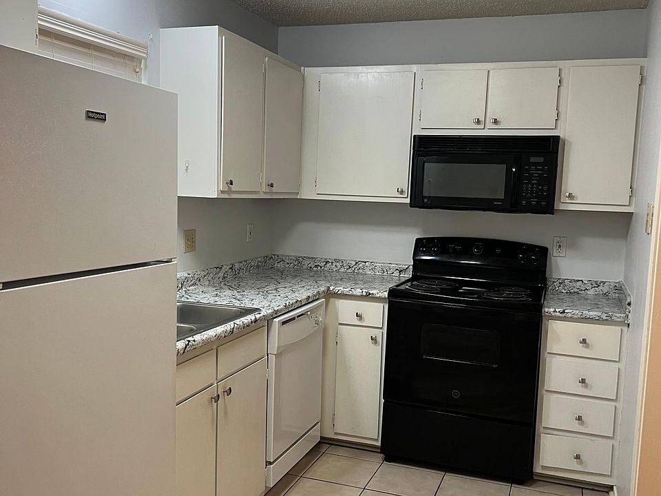2nd image of 1728 Brightside Dr APT C