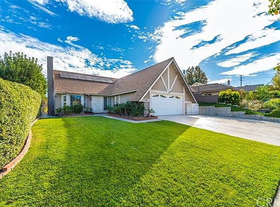 2nd image of 14807 Bluebell Dr