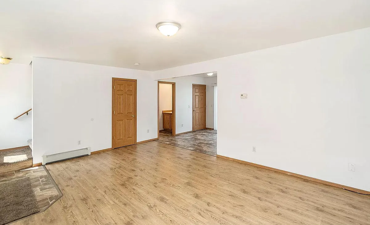 Building Photo - 12531 Silver Fox Ln #2