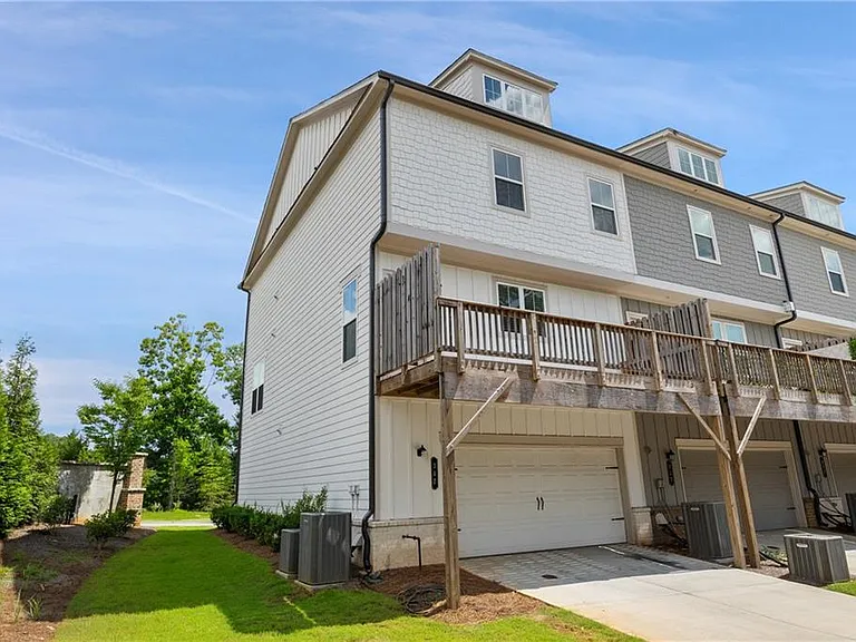 307 Danville Ave — Photo 24