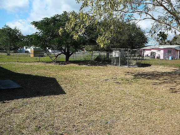 2nd image of 3004 Avenue Q