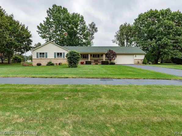 3928 Presidential Way, Highland, MI 48356