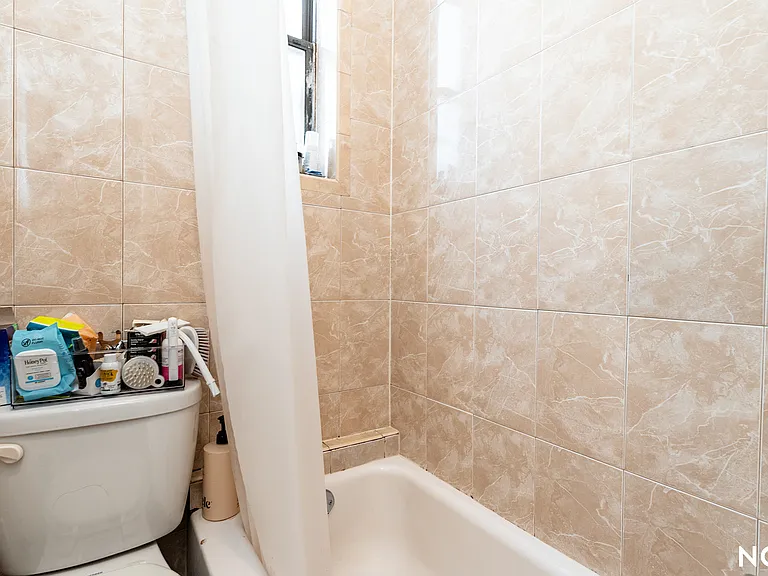 217 S 3rd St #2M — Photo 4
