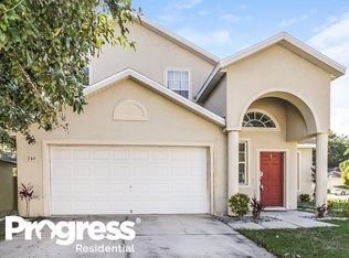 240 Bluff Pass Dr, Eustis, FL 32726