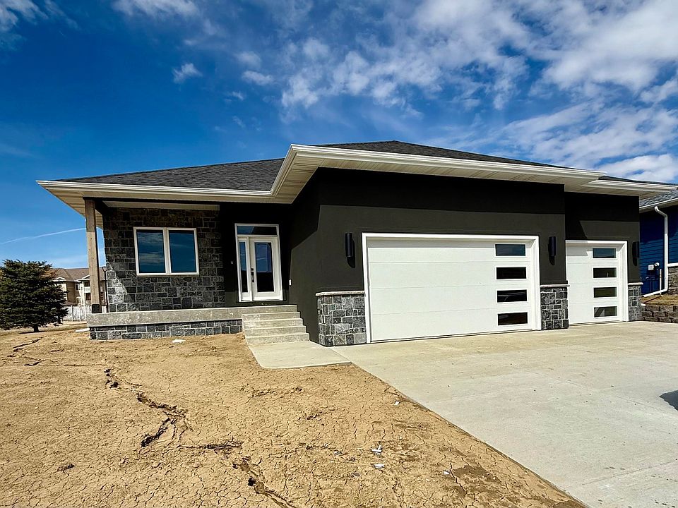 1st image of 2551 Nicklaus Blvd