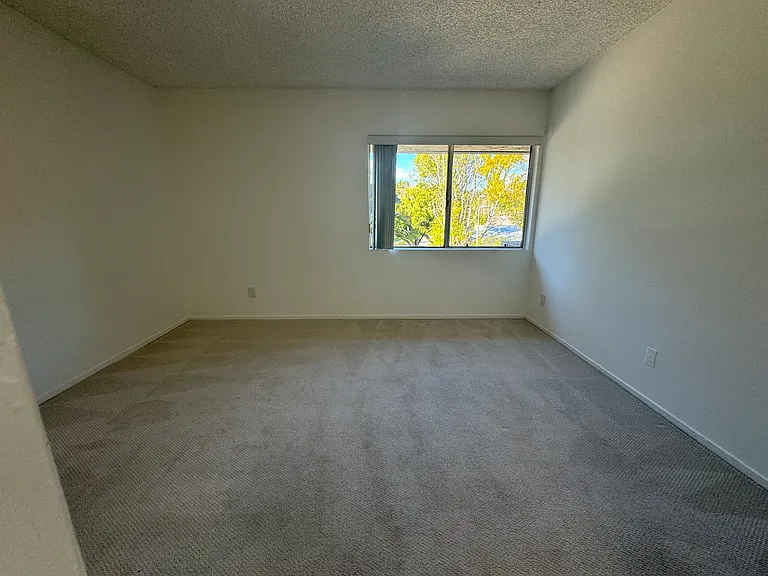 The Westwood Park Apartments — Photo 32