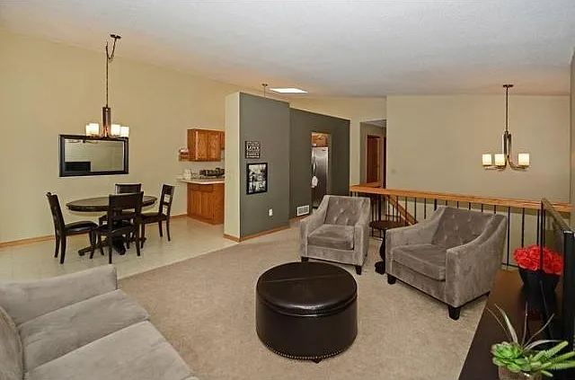 Living/Dining Room