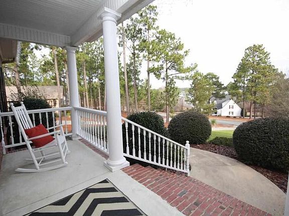 3rd image of 164 Baker Cir
