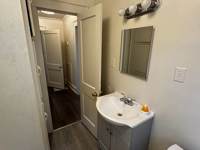 408 Ross Grove Rd E — Photo 13